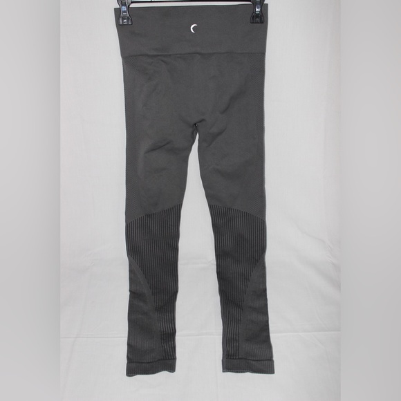 Women’s Zyia Active Seamless Leggings Size Medium - Picture 12 of 13